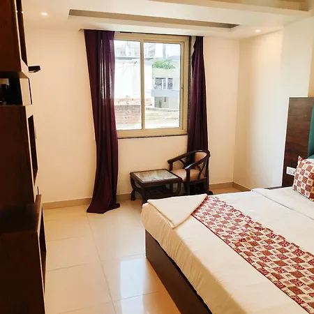 Hotel Tej Palace Delhi Airport-3